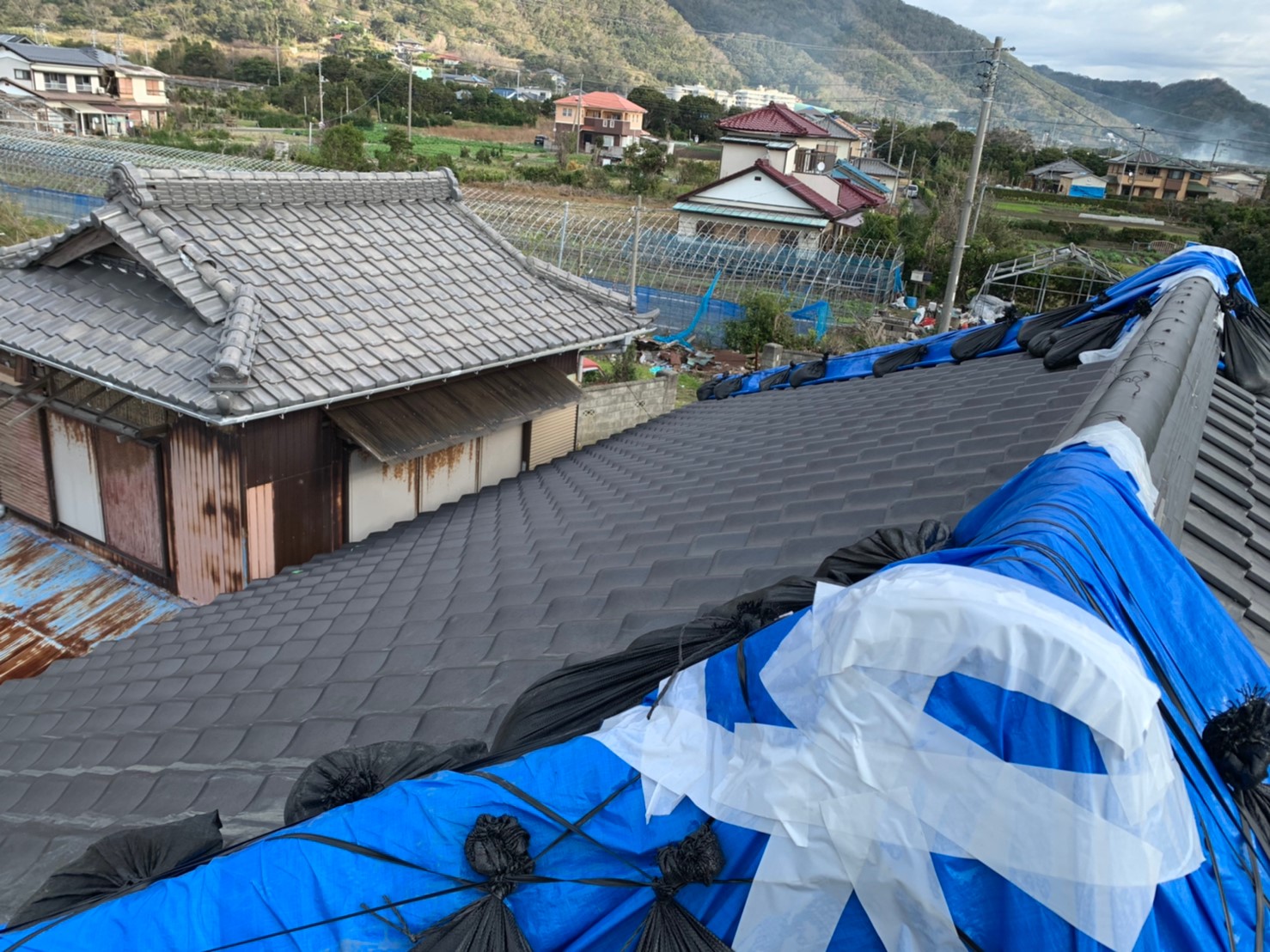 千葉県、鋸南町にて屋根の現場調査です。